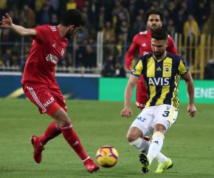 Fenerbahçe Sivaspor u zorda olsa 2-1 yendi