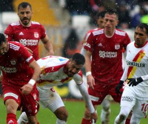 Sivasspor ilk yarıyı lider kapattı:1-0