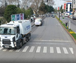 KDZ. EREĞLİ’DE YOLLAR İLAÇLI SU İLE YIKANIYOR