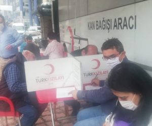 KIZILAY KAN BAĞIŞI KAMPANYASINA KALDIĞI YERDEN DEVAM EDİYOR