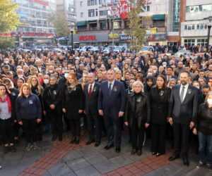 ÇANKAYA ATASINI ANDI