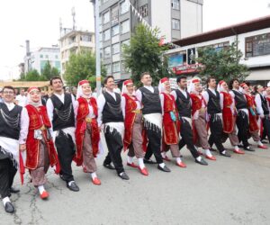 11 ÜLKENİN HALK DANSLARI BAŞKENT ANKARA’DA BULUŞUYOR