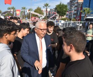 POSBIYIK, GENÇLERE CUMHURİYET BAYRAMINDA  KONSER SÖZÜ VERDİ