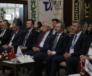 “ATIK YÖNETİMİ VE GERİ DÖNÜŞÜM FİRMALARINA DAHA FAZLA DESTEK OLUNMALI”