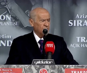 Bahçeli ,AYM’ nin kapatılmasında ısrarlı !