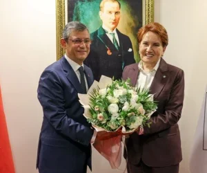 AKŞENER ,KAPIYI AÇIK BIRAKTI