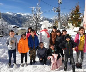 ARTVİNDE ÖĞRENCİLER OKULLARINA TEKRAR KAVUŞTU