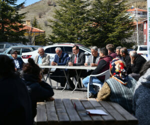 ÇİFTÇİLERİN’DE UMUDU YAVAŞ’ TA