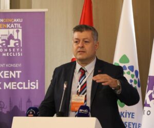 MANSUR YAVAŞ BELEDİYECİLİĞİ ULUSLARARASI ÖDÜL İLE TAÇLANACAK