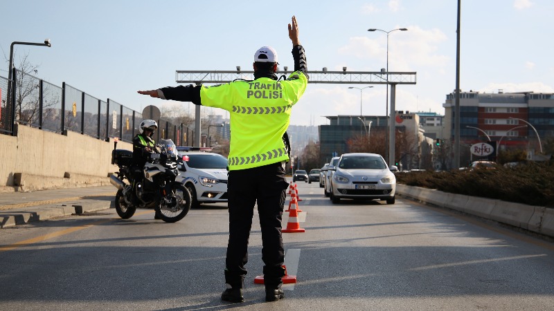 Trafik denetimlerinde asıl amaç ceza yazmak mı ?