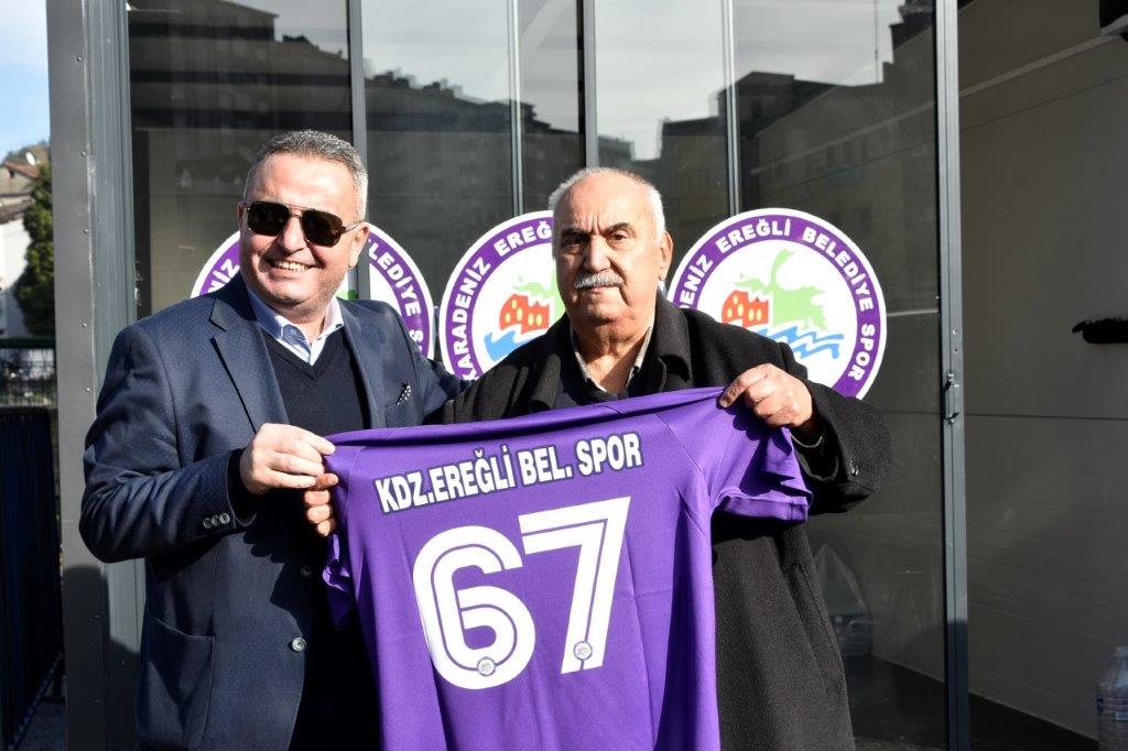 GAZETECİLERDEN , KDZ. EREĞLİ  BELEDİYESPOR’A DESTEK