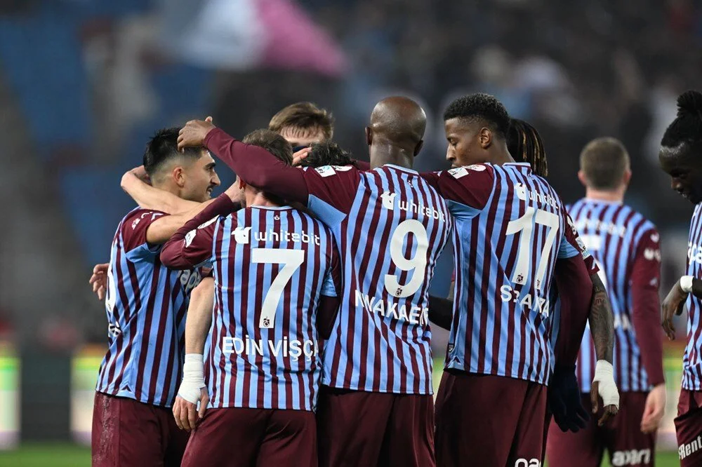 Trabzonspor Antalya yı dağıttı:5-0